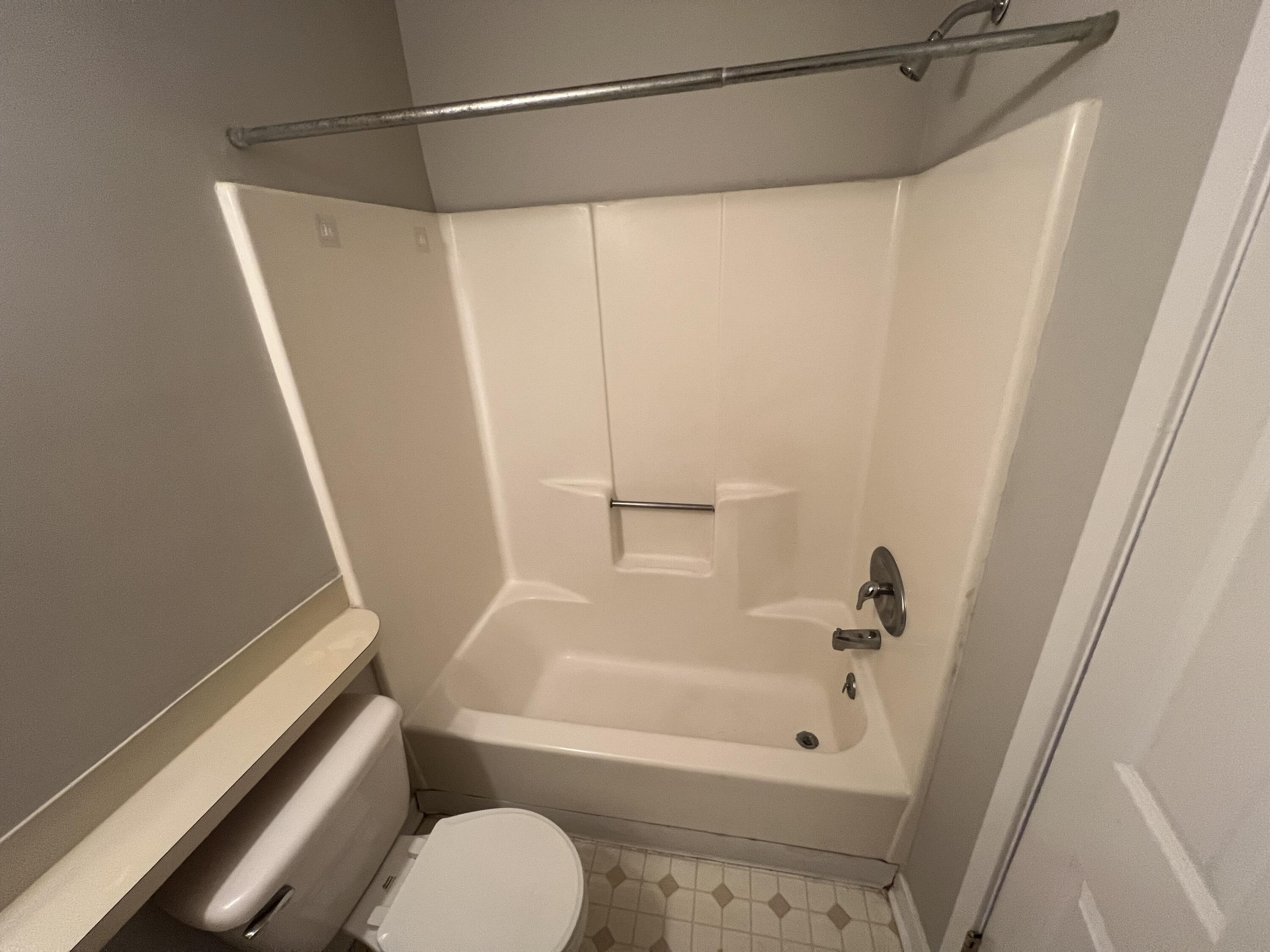 7945 Timbercreek Lane, Unit 1705 North Charleston, SC 29418 - Photo 5 of 18 Master tub-shower