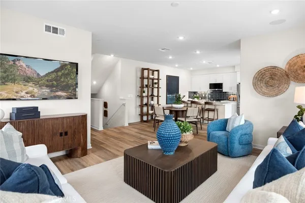 $692,990 | 537 Gregory Way, Glendora, CA 91740