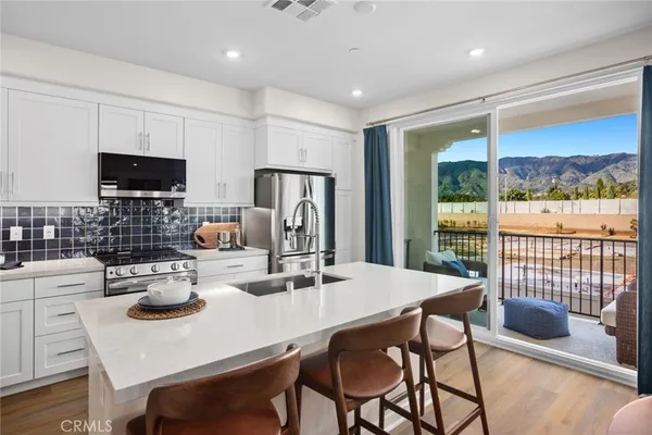 $692,990 | 537 Gregory Way, Glendora, CA 91740