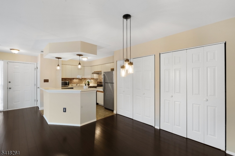 66 Sam Bonnell Drive Clinton, NJ 08809 - Photo 8 of 19