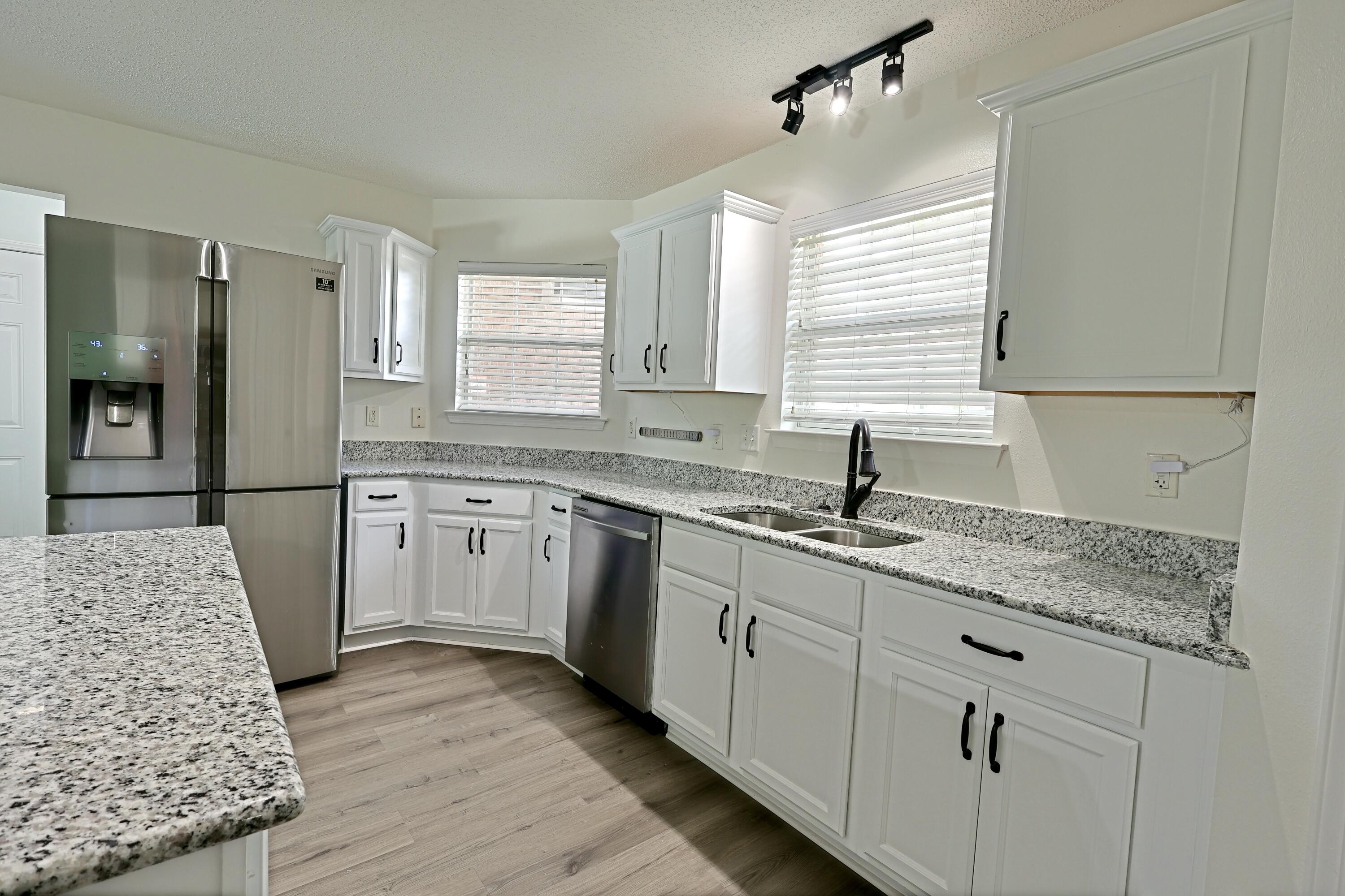 2345 Ortega Street Navarre, FL 32566 - Photo 5 of 23