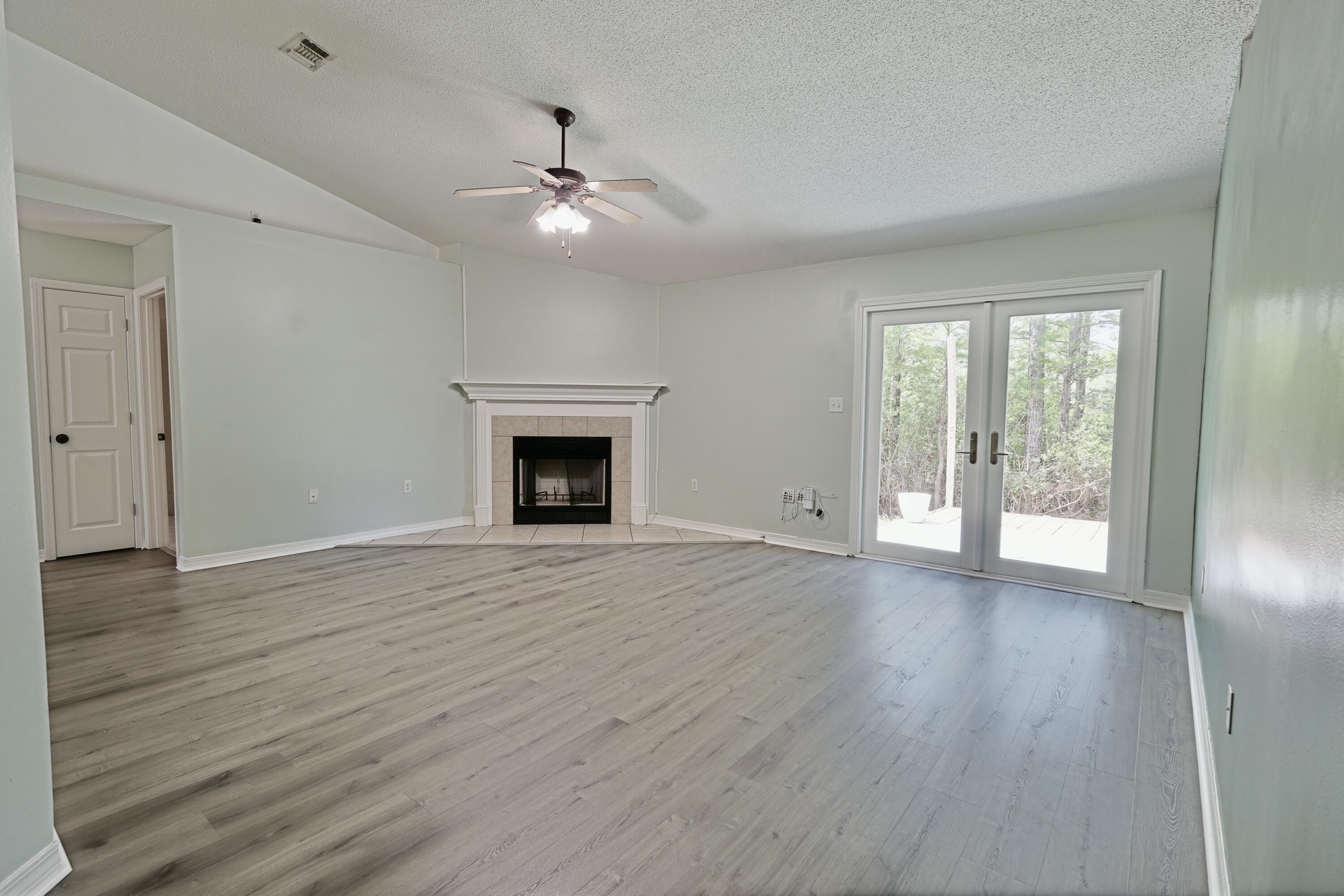 2345 Ortega Street Navarre, FL 32566 - Photo 9 of 23