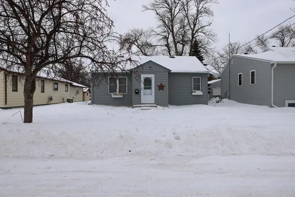 $160,000 | 307 10 1/2 Street North, Wahpeton, ND 58075
