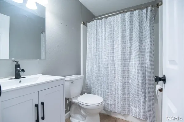 $239,900 | 10867 Cabin Lane, Dexter, MO 63841