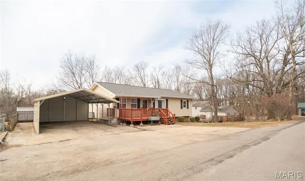 $239,900 | 10867 Cabin Lane, Dexter, MO 63841