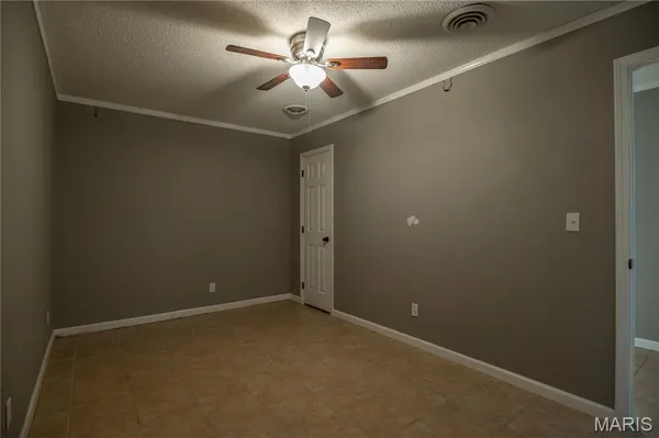 $239,900 | 10867 Cabin Lane, Dexter, MO 63841