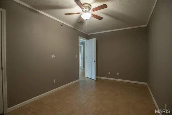 $239,900 | 10867 Cabin Lane, Dexter, MO 63841