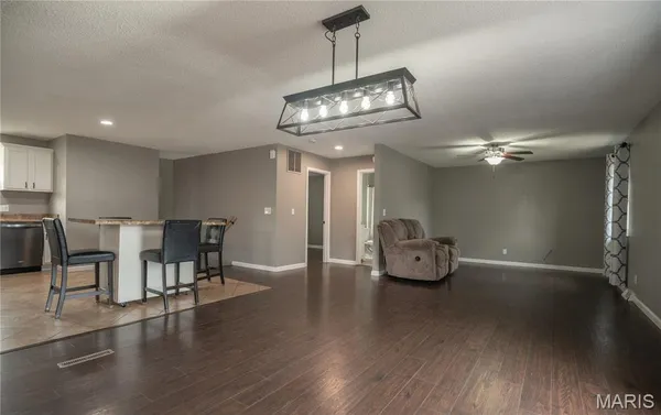 $239,900 | 10867 Cabin Lane, Dexter, MO 63841