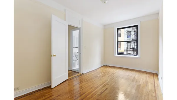 $2,895 | 414 West 44th Street, Unit 2C | Hell's Kitchen