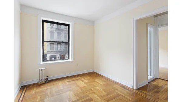$2,895 | 414 West 44th Street, Unit 2C | Hell's Kitchen