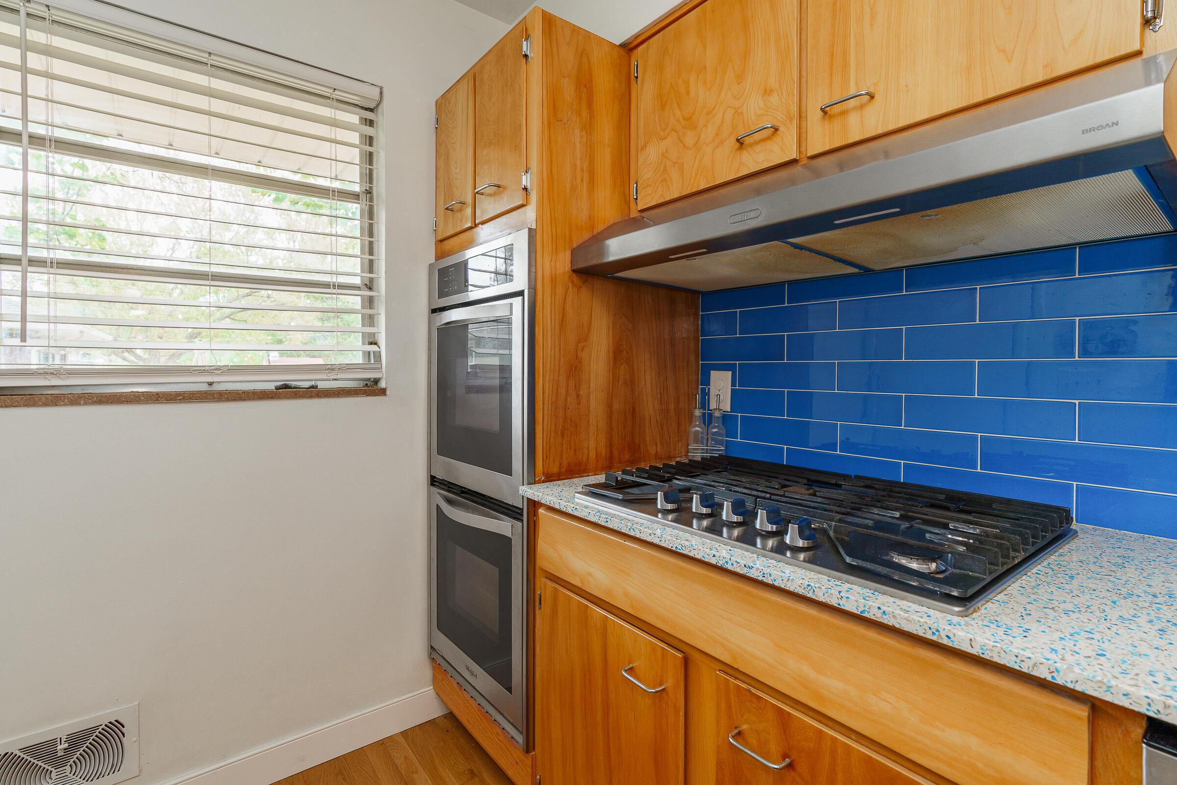 2875 Scottwood Road Columbus, OH 43209 - Photo 15 of 35 2875 Scottwood Rd-23