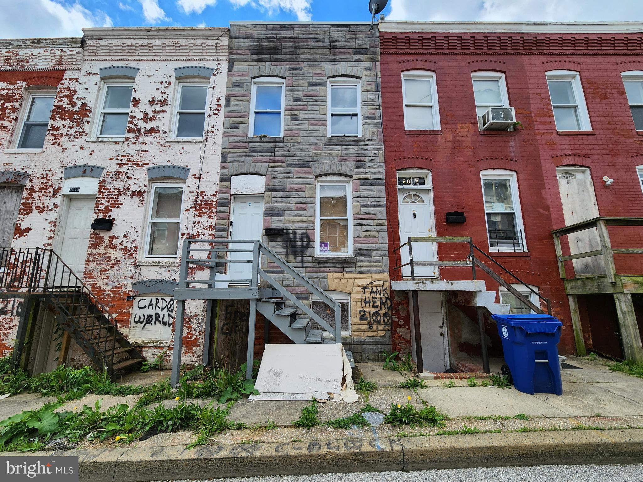 2015 Ridgehill Avenue Baltimore, MD 21217 - Photo 1 of 10 Gallery Image 1
