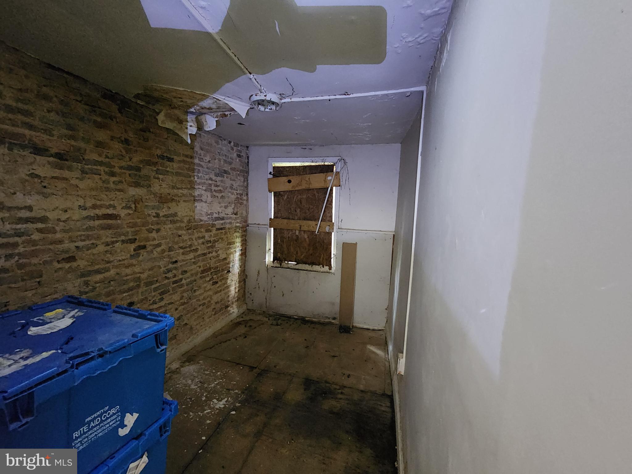 2015 Ridgehill Avenue Baltimore, MD 21217 - Photo 9 of 10 Gallery Image 9