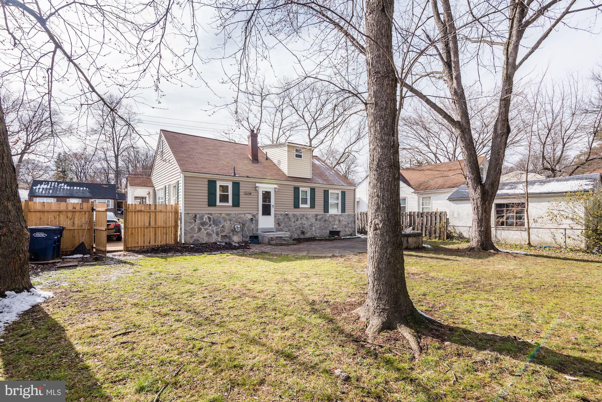 3035 Wayne Road Falls Church, VA 22042 - Photo 24 of 27 Exterior (Rear)