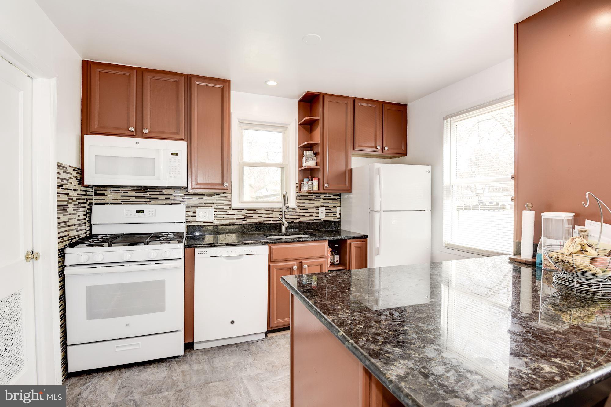 3035 Wayne Road Falls Church, VA 22042 - Photo 7 of 27 Kitchen