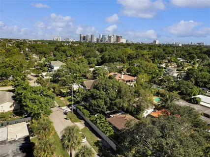 $620,000 | 945 Southwest 19th Street, Fort Lauderdale, FL 33315