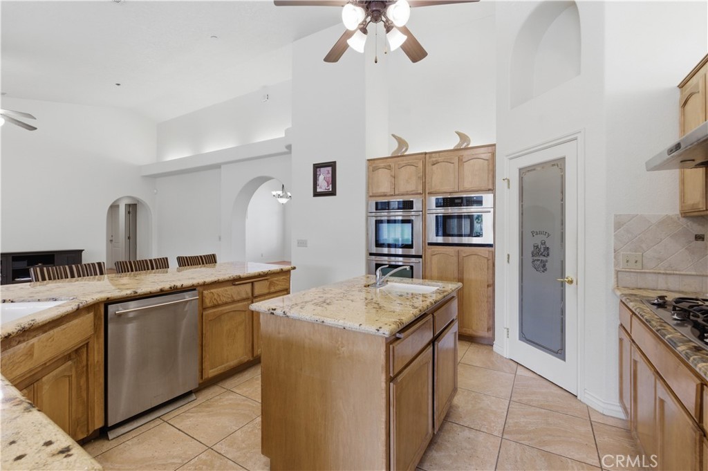 2777 Brawley Road Pinon Hills, CA 92371 - Photo 15 of 46