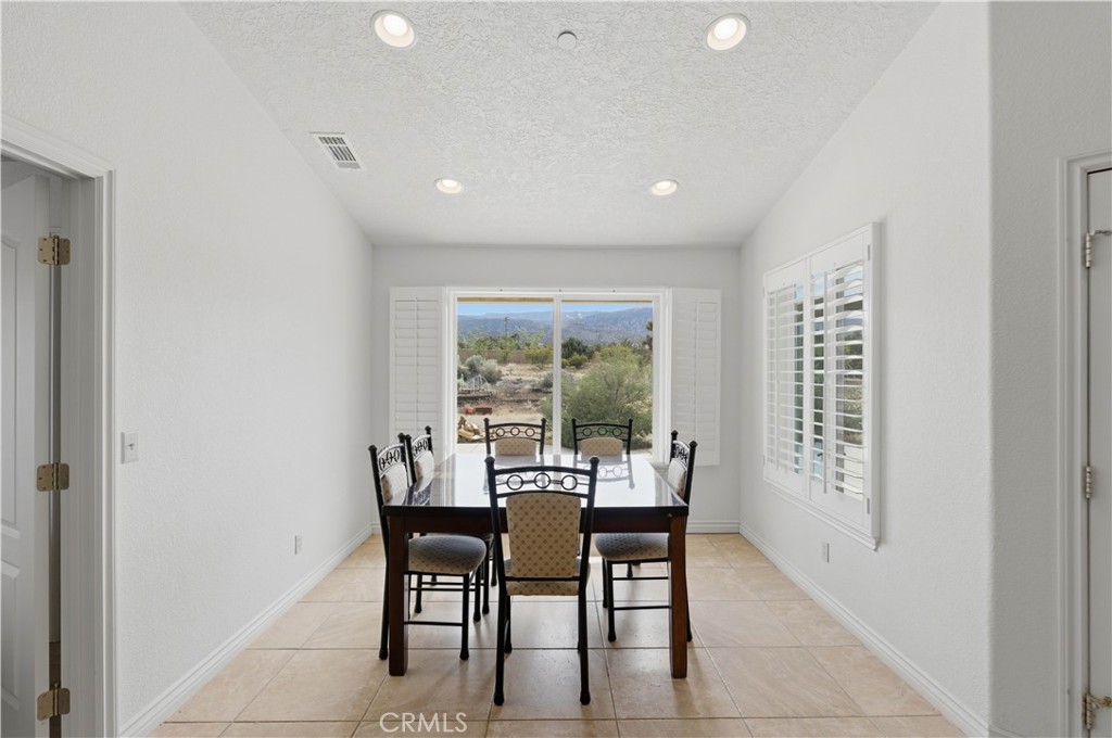 2777 Brawley Road Pinon Hills, CA 92371 - Photo 18 of 46