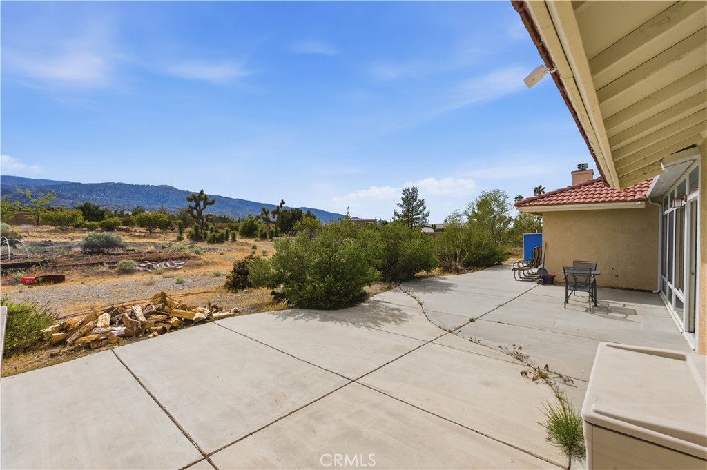 2777 Brawley Road Pinon Hills, CA 92371 - Photo 38 of 46