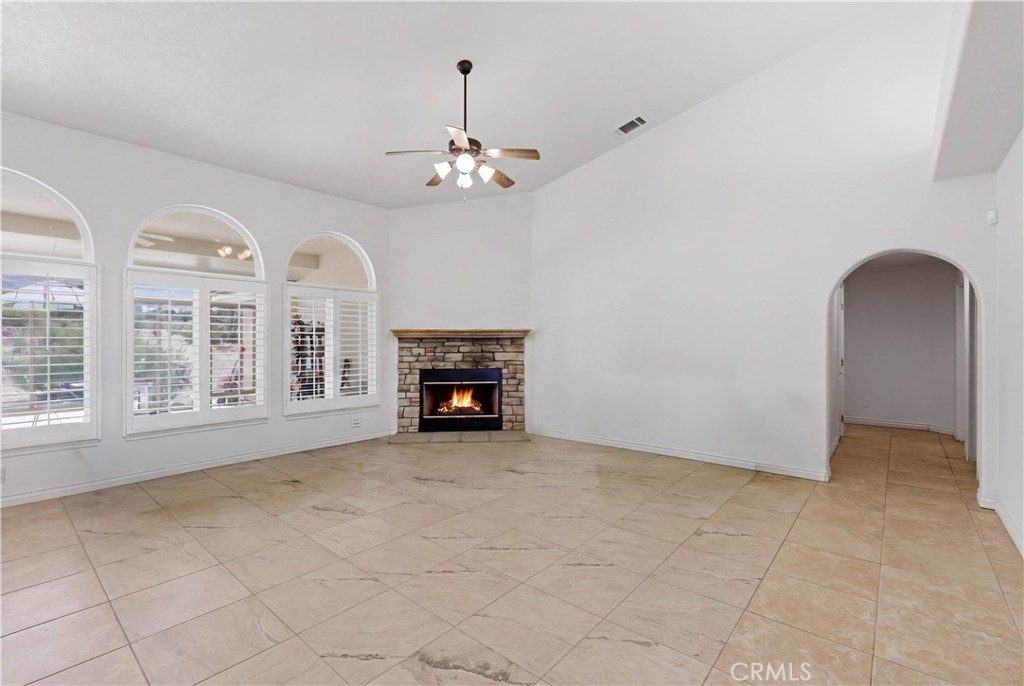2777 Brawley Road Pinon Hills, CA 92371 - Photo 9 of 46