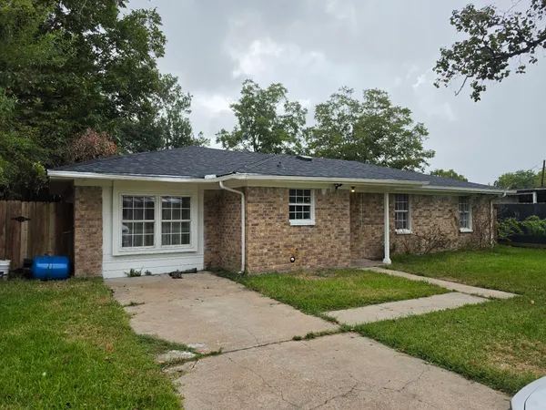 $179,999 | 13018 Breezeway Street, Houston, TX 77037