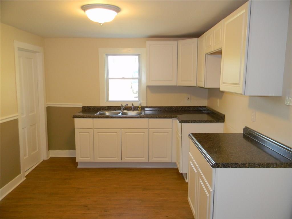 2562 Oak Forest Road Waynesburg, PA 15370 - Photo 4 of 9 Gallery Image 4