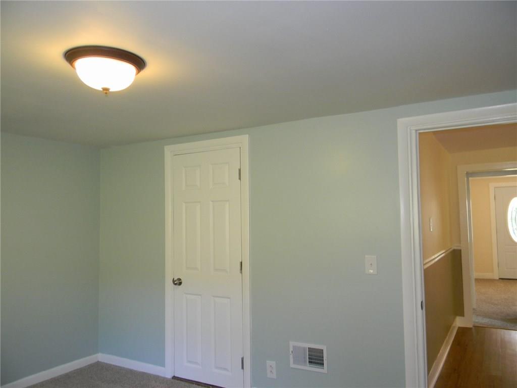 2562 Oak Forest Road Waynesburg, PA 15370 - Photo 8 of 9 Gallery Image 8