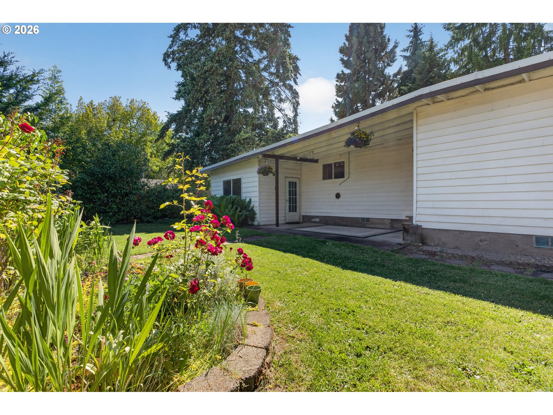 2245 Devos Street Eugene, OR 97402 - Photo 24 of 48