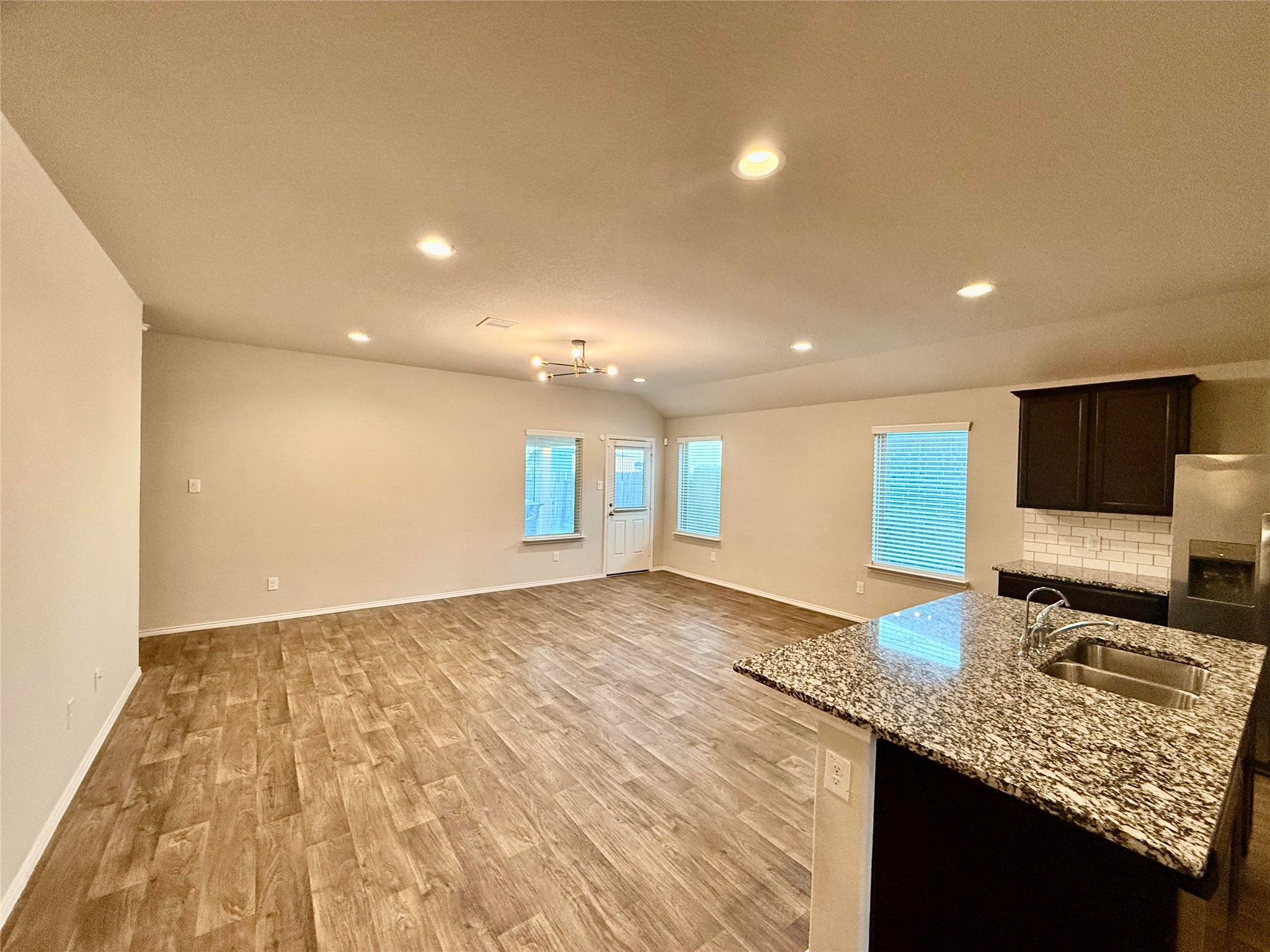 846 Autumn Flats Way Rosharon, TX 77583 - Photo 13 of 27