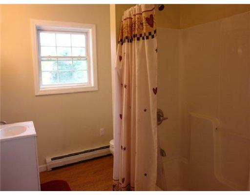 639 Unity Road Waterville, ME 04901 - Photo 20 of 25 Bathroom. Apartment Suite