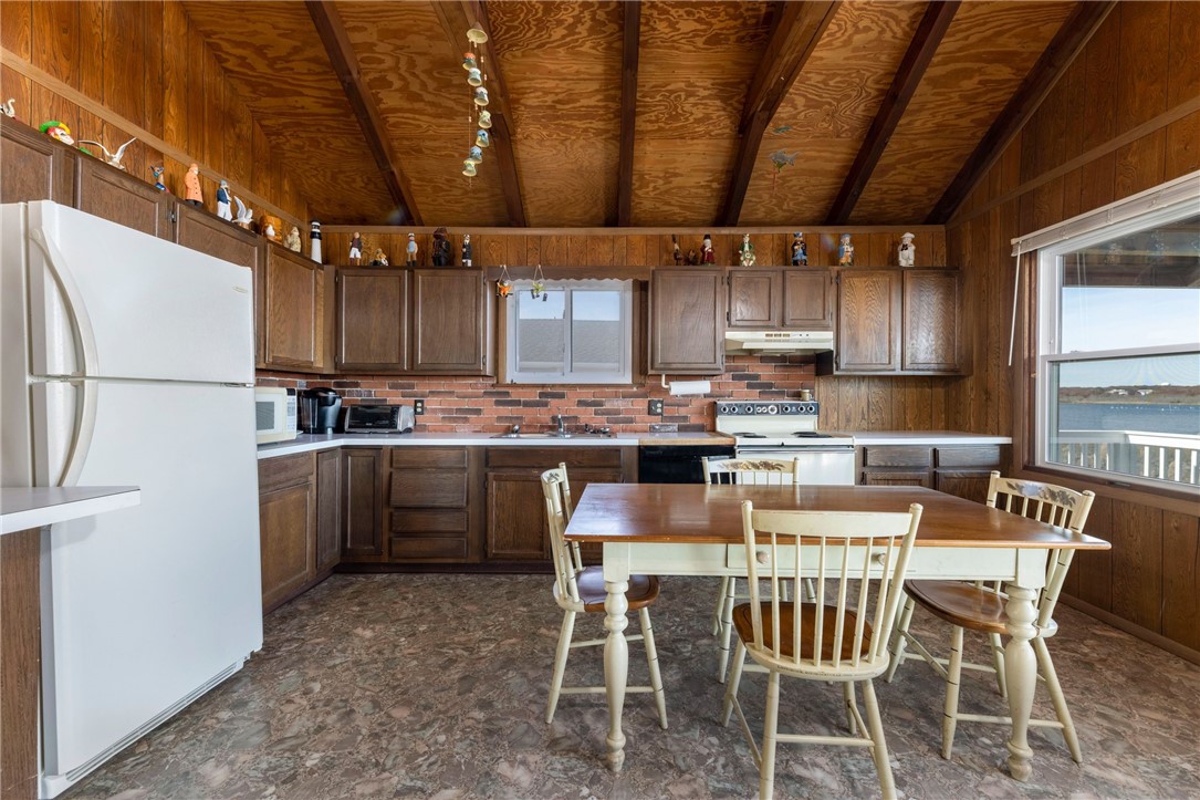 392 Atlantic Avenue Westerly, RI 02891 - Photo 14 of 50