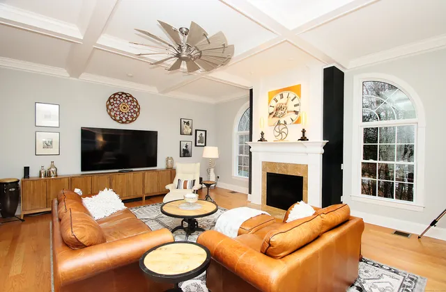 $1,267,500 | 101 Old Grassy Hill Road, Woodbury, CT 06798