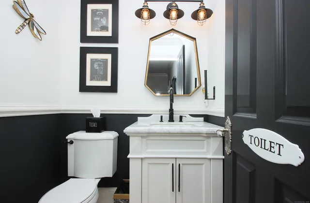 $1,267,500 | 101 Old Grassy Hill Road, Woodbury, CT 06798