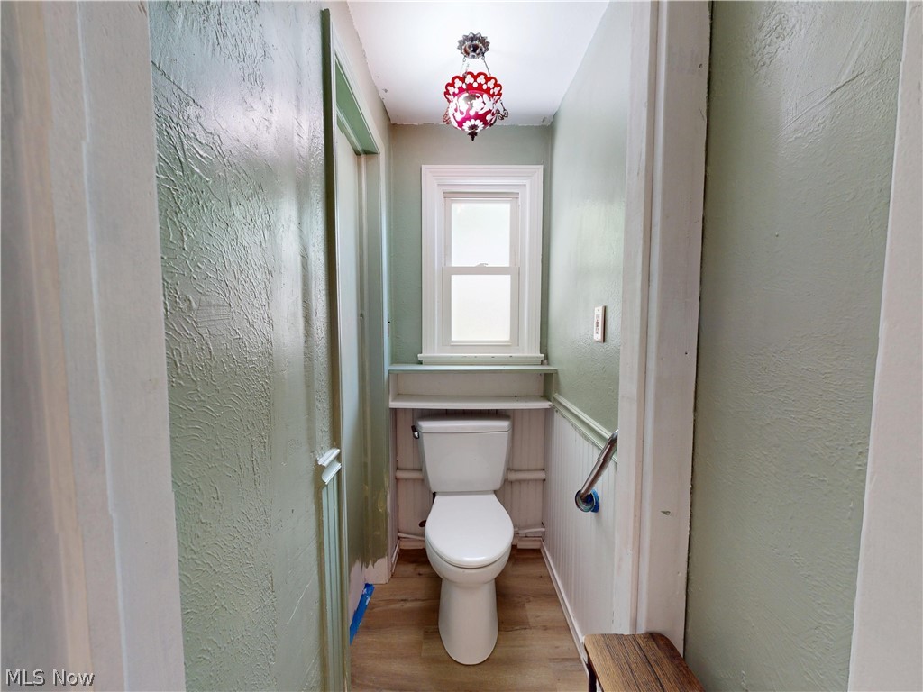 1049 Renfield Road Cleveland Heights, OH 44121 - Photo 10 of 25