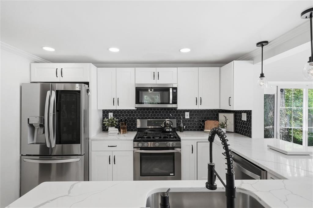 637 Kelso Road Pittsburgh, PA 15243 - Photo 21 of 50