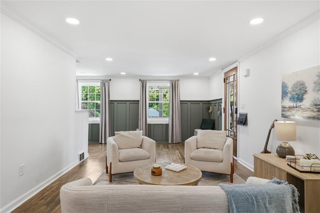 637 Kelso Road Pittsburgh, PA 15243 - Photo 8 of 50