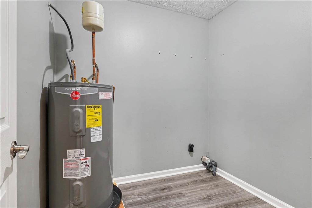 1752 Highway 162 Covington, GA 30016 - Photo 16 of 29 a view of hallway with stairs