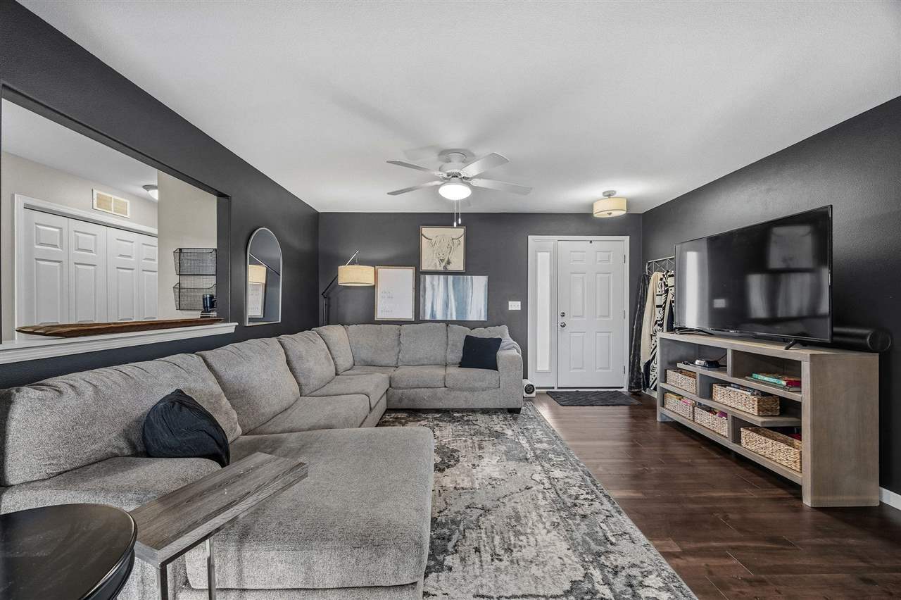 2908 Riviera Street Southwest, Unit C Cedar Rapids, IA 52404 - Photo 3 of 30 Gallery Image 3
