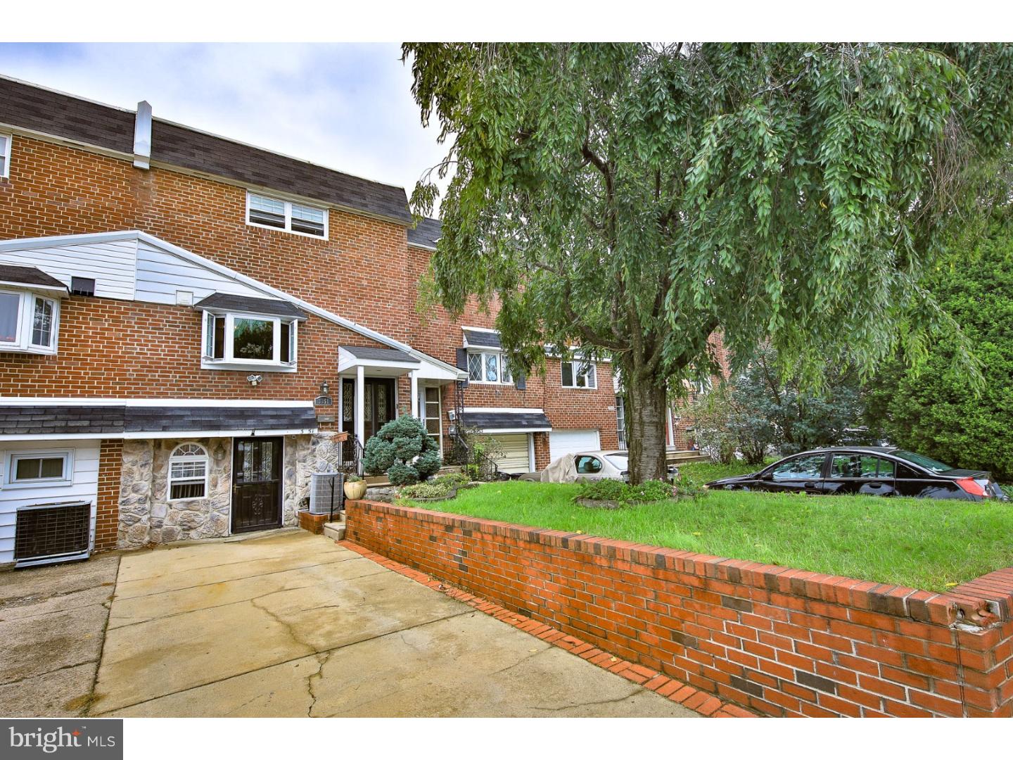 3351 Fairdale Road Philadelphia, PA 19154 - Photo 1 of 25