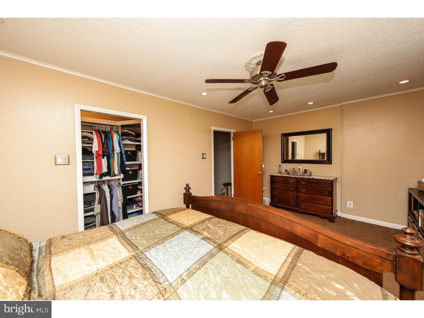 3351 Fairdale Road Philadelphia, PA 19154 - Photo 16 of 25