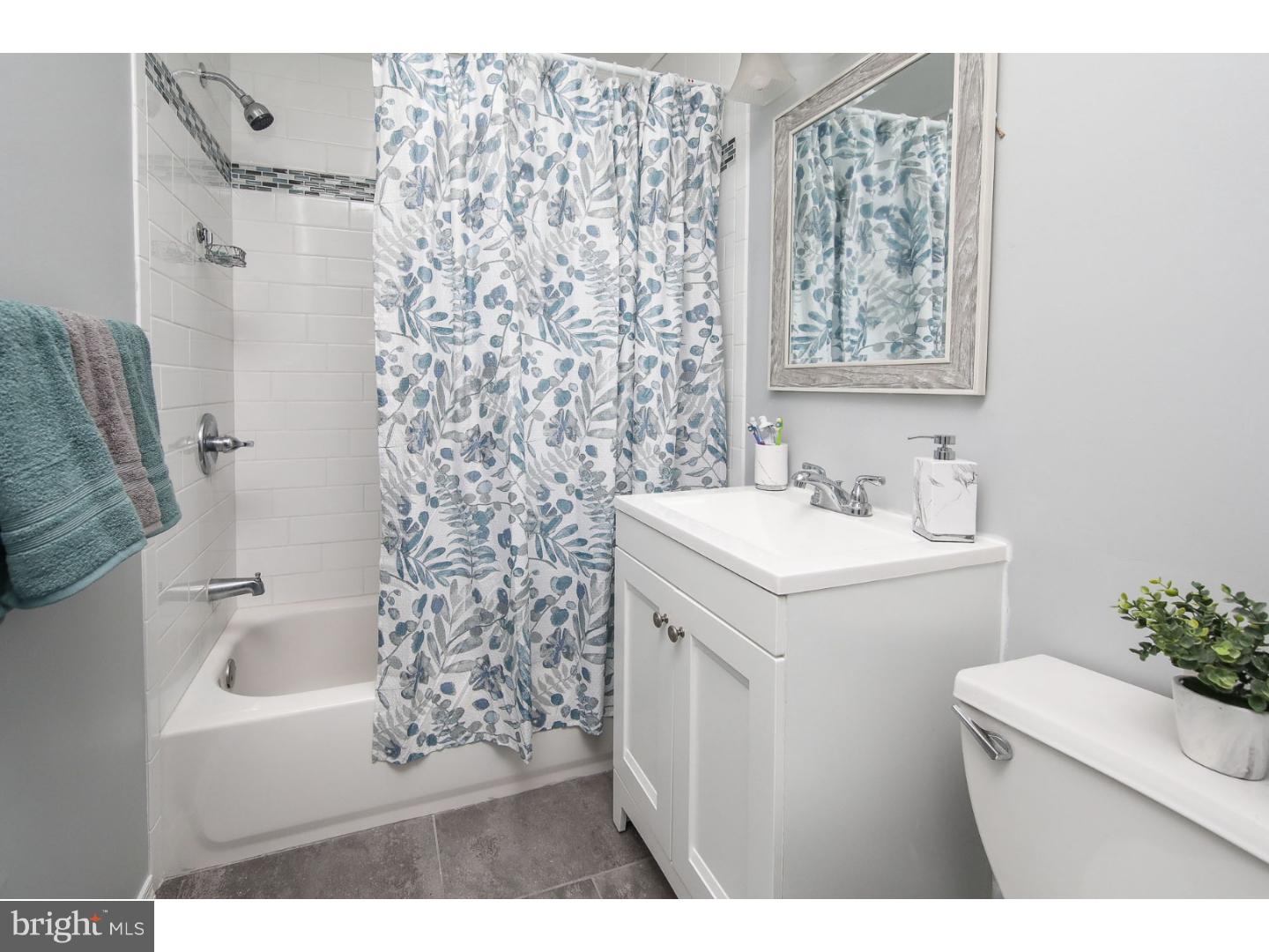 3351 Fairdale Road Philadelphia, PA 19154 - Photo 17 of 25