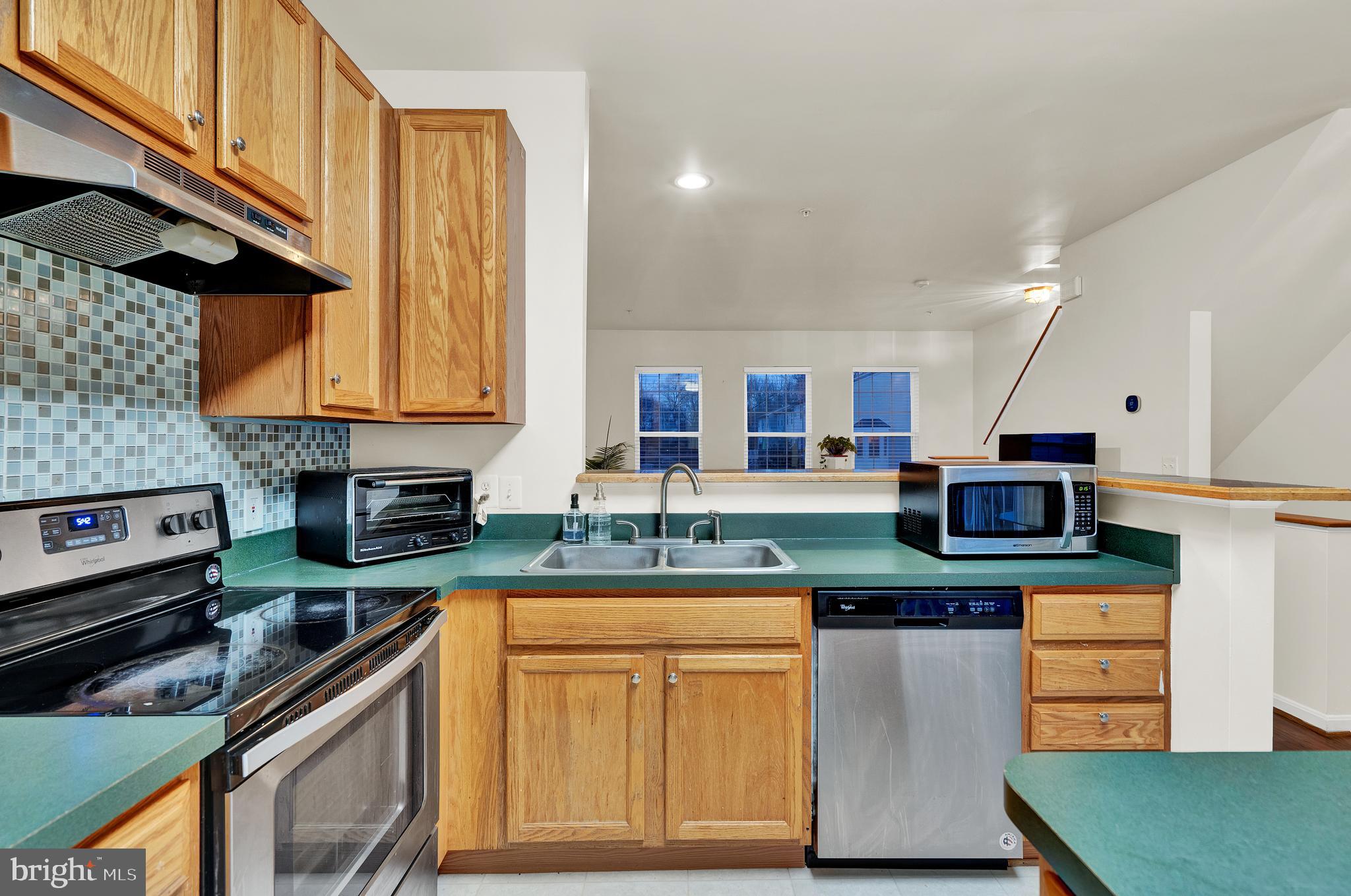 4008 Tidewood Road Middle River, MD 21220 - Photo 4 of 38 Gallery Image 4
