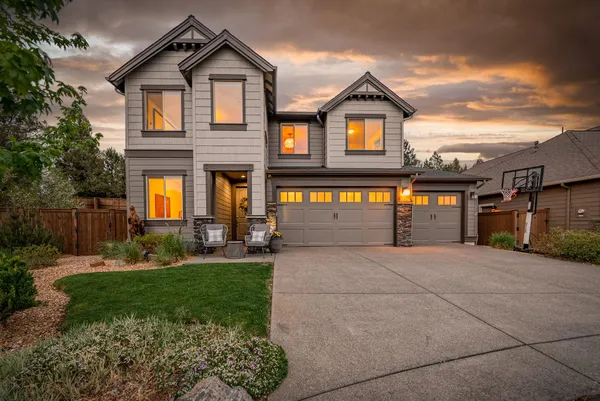 $1,119,000 | 61060 Southeast Stari Most Loop, Bend, OR 97702