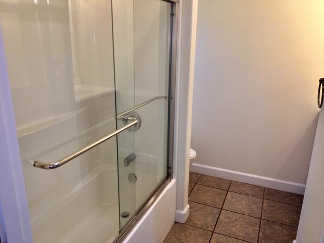 2637 Spring Street Eureka, CA 95501 - Photo 12 of 22 master bath