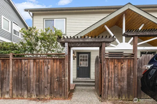 $4,495 | 3633 22nd Avenue West, Unit B, Seattle, WA 98199