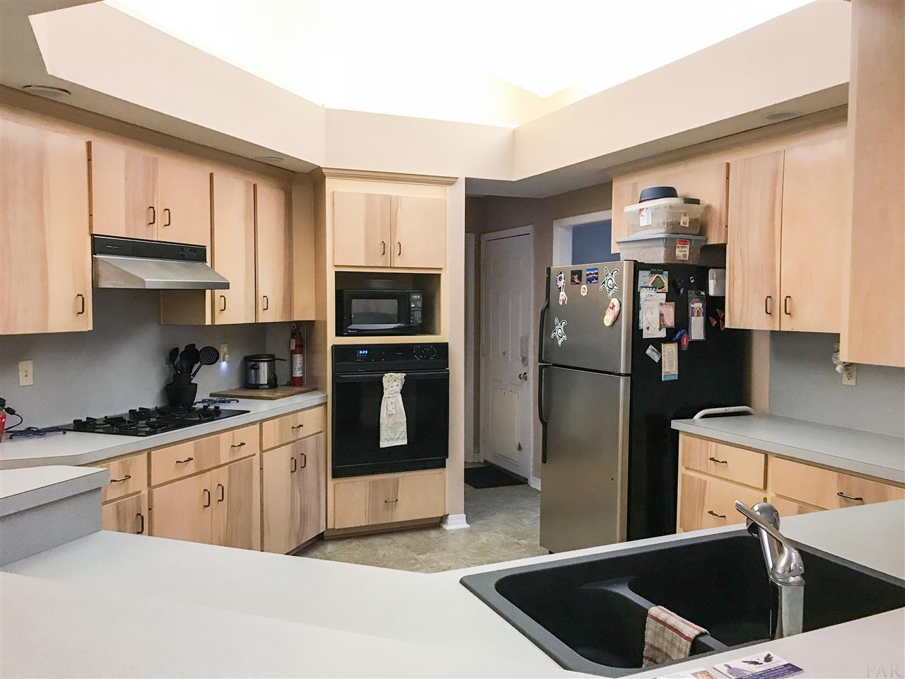 5748 Pebble Ridge Drive Milton, FL 32583 - Photo 17 of 24 Large Kitchen with Gas Range and built in Oven