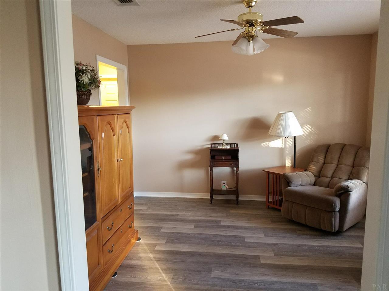 5748 Pebble Ridge Drive Milton, FL 32583 - Photo 5 of 24 Gallery Image 5