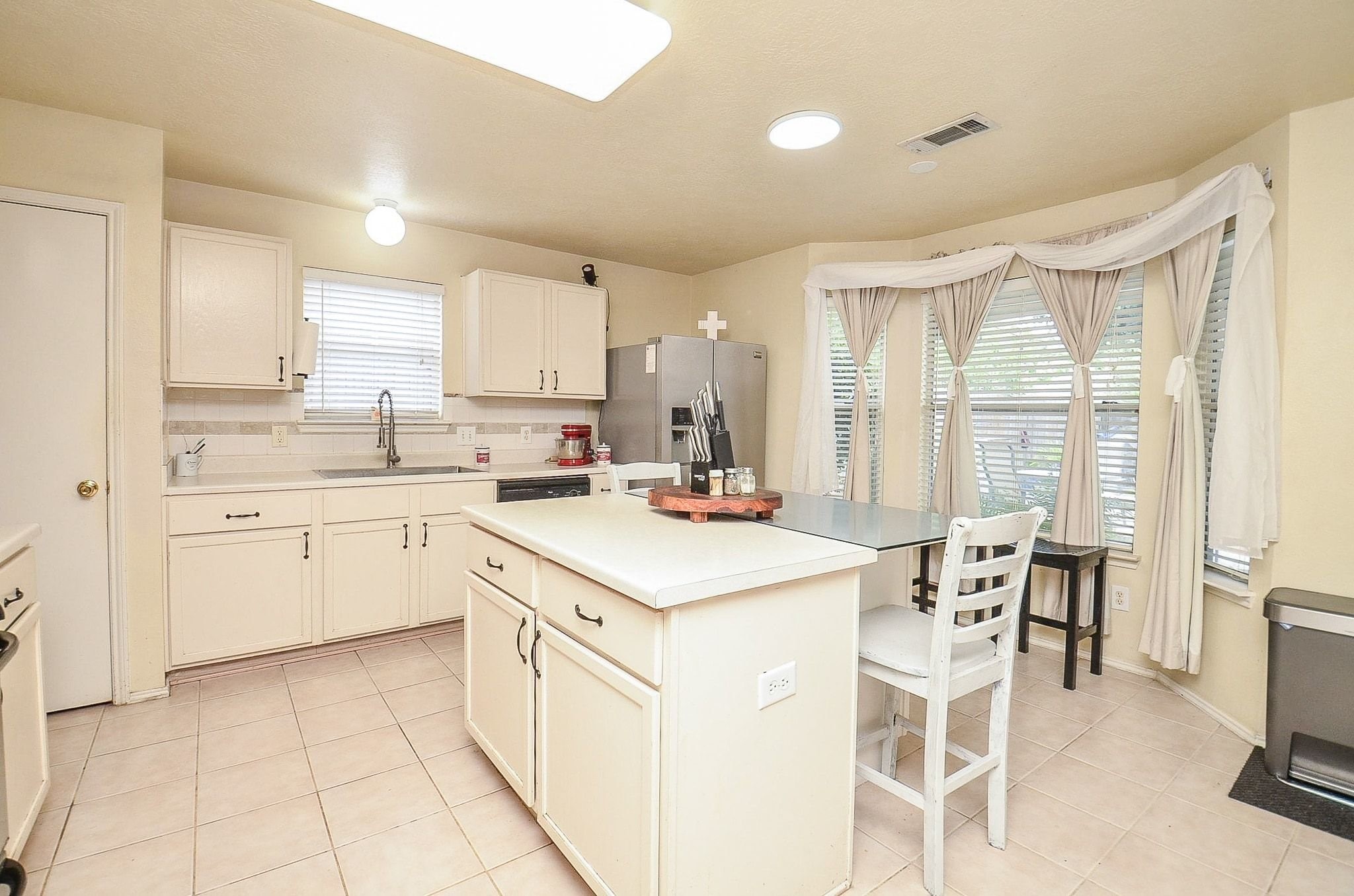 1207 Gerona Boulevard Rosenberg, TX 77471 - Photo 12 of 34