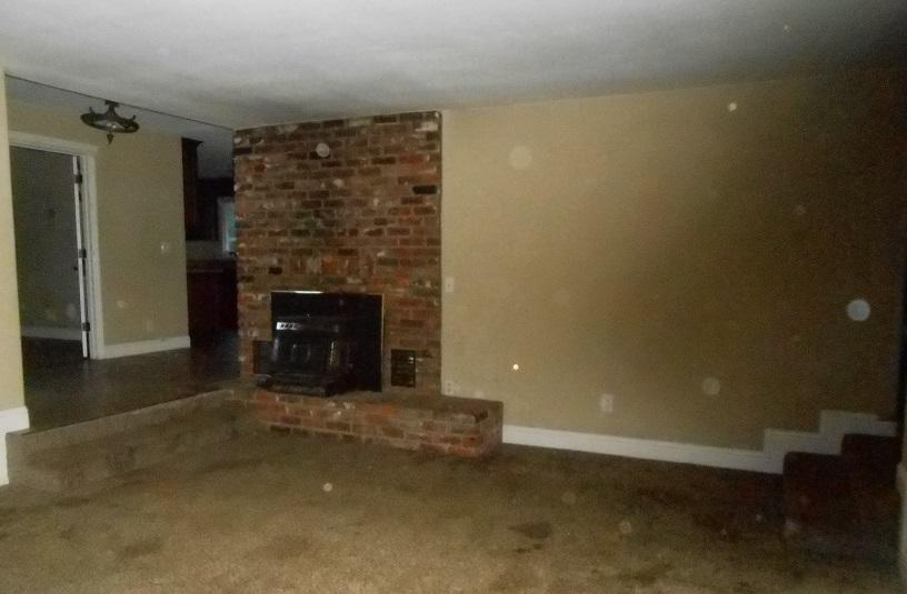 1914 Canyon Road Redding, CA 96001 - Photo 8 of 13 DSCN3324