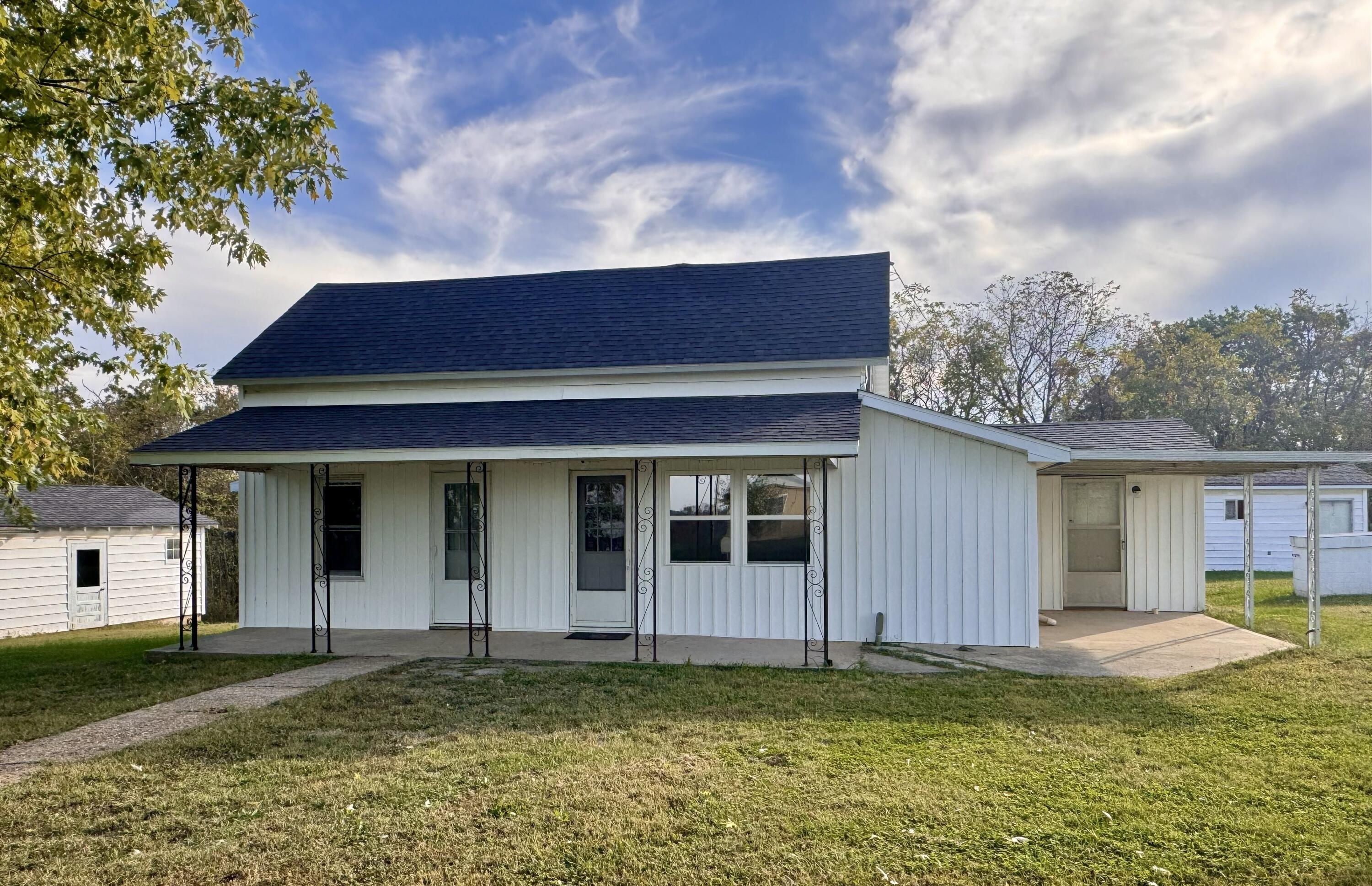 1178 Hart Road Macomb, MO 65702 - Photo 1 of 1 IMG_2790